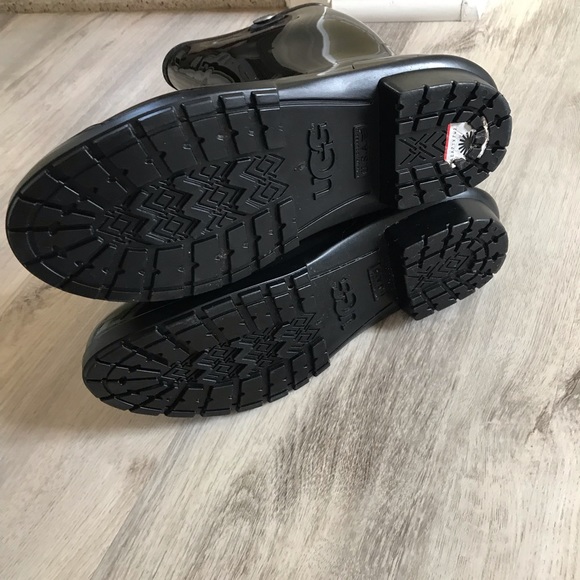 UGG Glossy Black Rubber Pull-On Waterproof Rain Womens Boots Size 10 NWOT - Picture 8 of 10